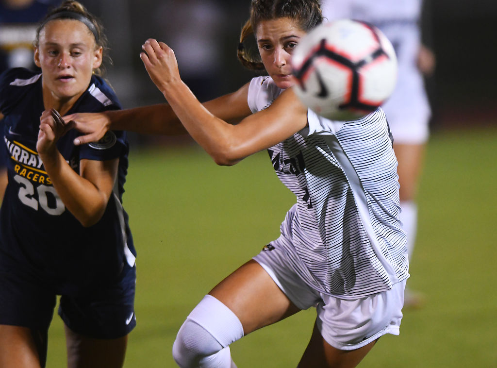 Bella Alessi competes with Murray State forward Rebecca Kubin